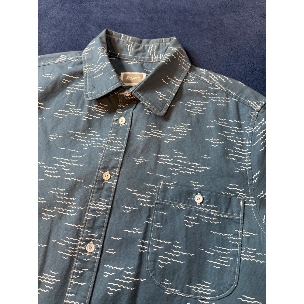 Altamont Men's Large Button Down Camp Shirt Blue Graphic Print Wave 100% Cotton